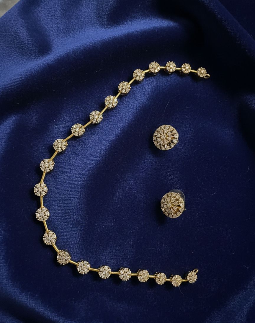 Diamond flower necklace